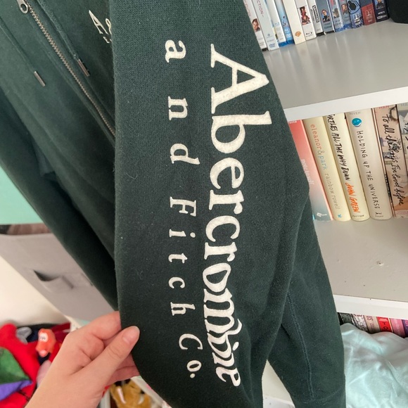 Women’s Abercrombie and Fitch Sweatshirt - Picture 4 of 6